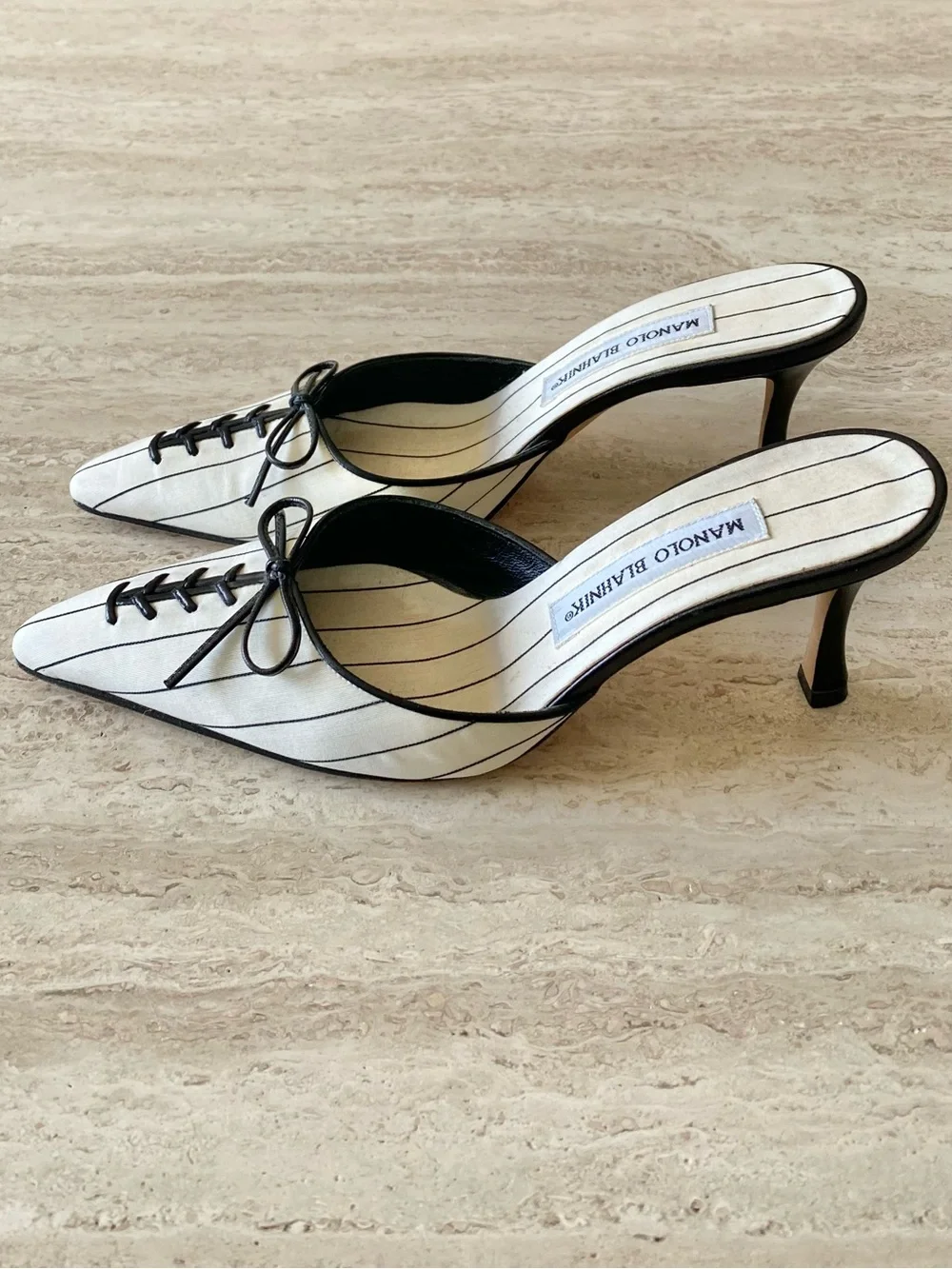 Vintage Manolo Blahnik Pinstripe Bow Mule Heels - Picture 3 of 12